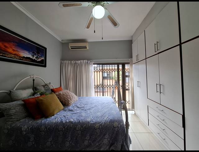 4 BEDROOM HOUSE TO LET IN MANORS